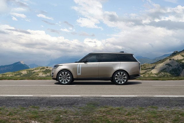 2023 Land Rover Range Rover zaprezentowany z podwójnym Turbo 4,4-litrowym silnikiem V8 BMW-2021