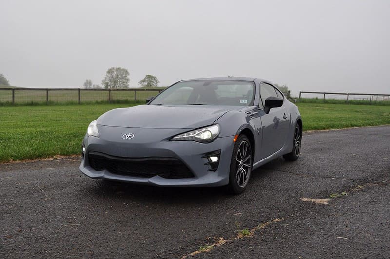 Toyota GT86: Sportowy Fenomen z Japonii
