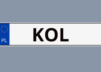 KOL rejestracja samochodu, fot. tablicy: a.lapunik@gmail.com, create.vista.com