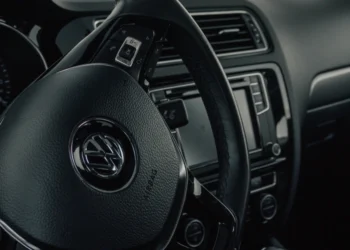 Przewodnik po możliwościach finansowania zakupu samochodu dla klientów indywidualnych​