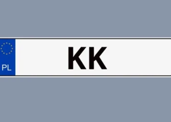 KK rejestracja samochodu, fot. tablicy: a.lapunik@gmail.com, create.vista.com