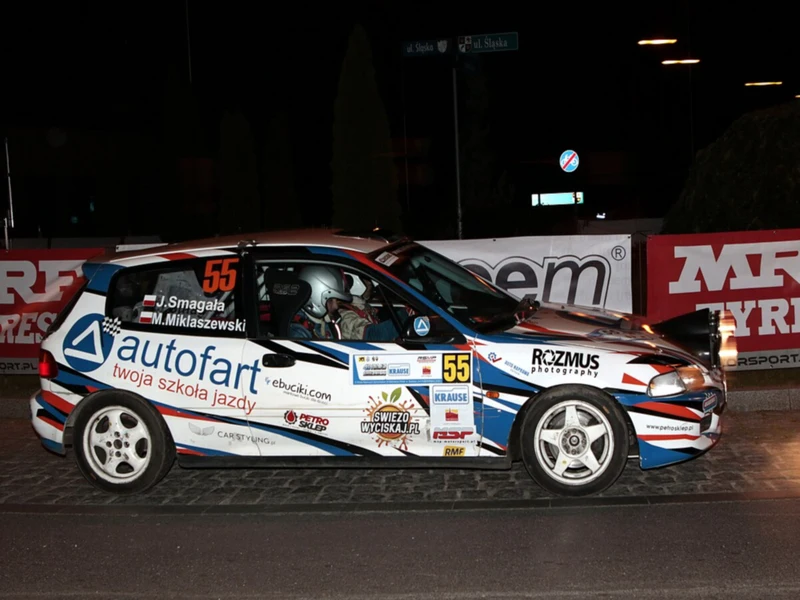 Oklejone auto rajdowe