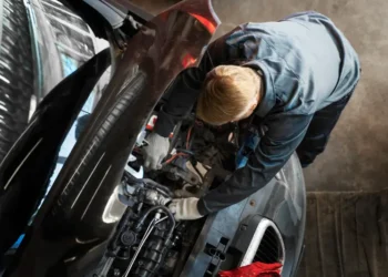 Sprawdzenie samochodu przed zakupem – co warto wiedzieć, zanim kupisz używane BMW?